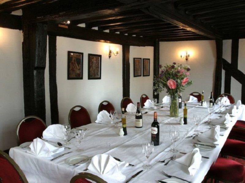 Brook Red Lion Hotel Colchester Kültér fotó